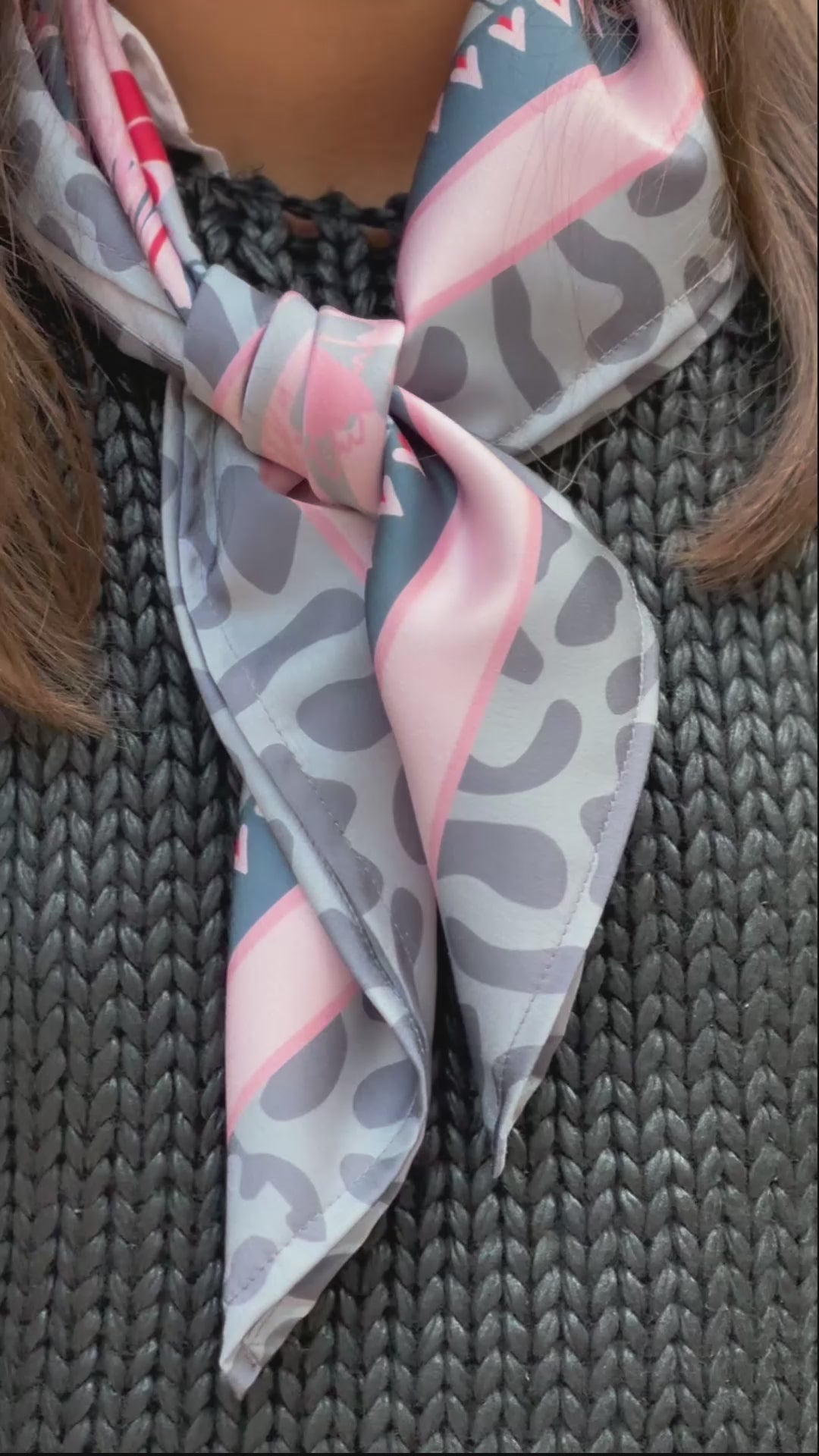 Cargar vídeo: Pañuelo Mes del Cancer de Mama